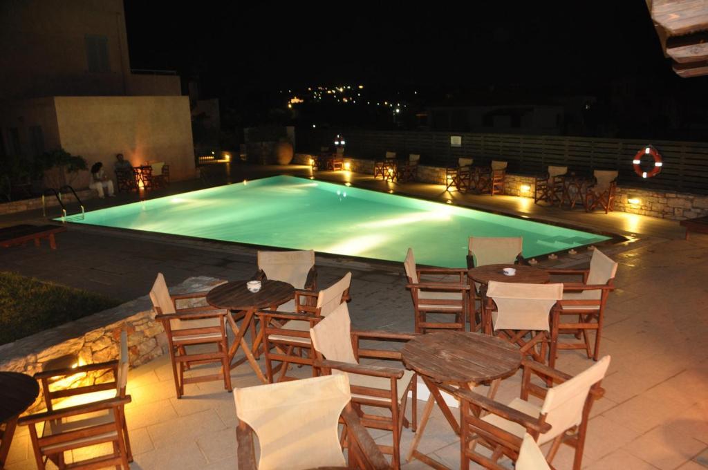 Petradi Aparthotel Livadi  ภายนอก รูปภาพ