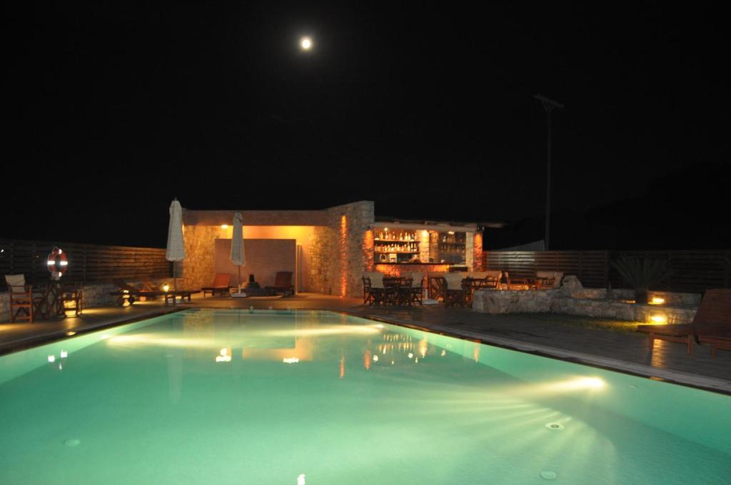 Petradi Aparthotel Livadi  ภายนอก รูปภาพ