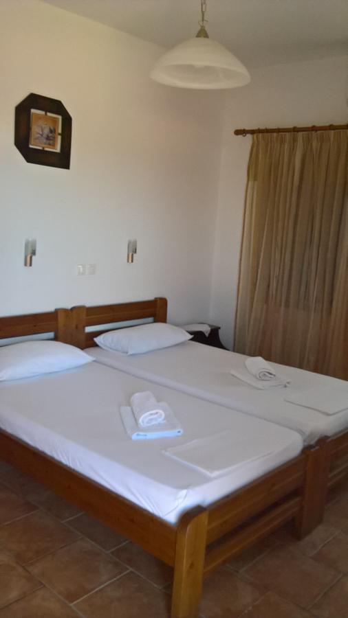 Petradi Aparthotel Livadi  ภายนอก รูปภาพ